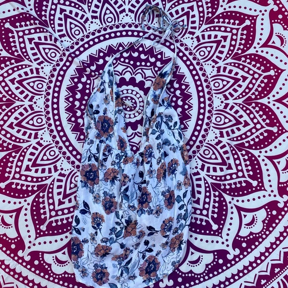 NWOT Abercrombie & Fitch Floral Halter Drape Top - Picture 5 of 7